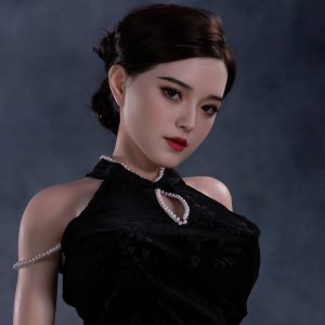 亚洲精品实体性爱娃娃，3孔